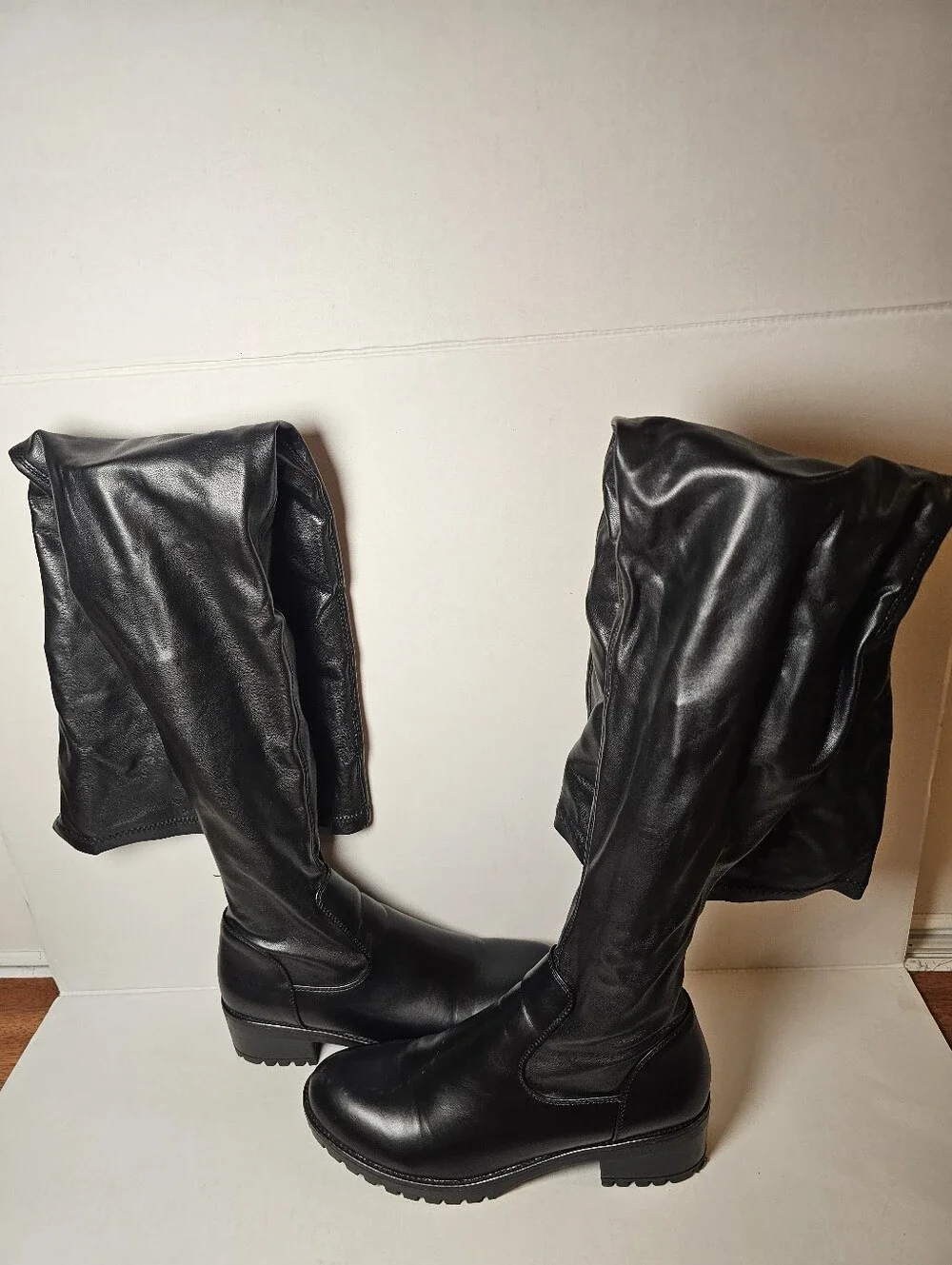 Azalea Wang Akira Surgical Over The Knee Thigh High Flat Boots Size 9 Womens